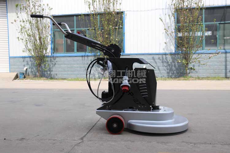 拋光機是為了讓地面表面有光澤，需要先研磨后才可以拋光。拋光分為粗拋和精拋，這時候可以使用拋光機，配合拋光墊，提高地面的光澤度。高速地坪拋光機讓你輕松完成地坪拋光工作，提高地坪亮度。